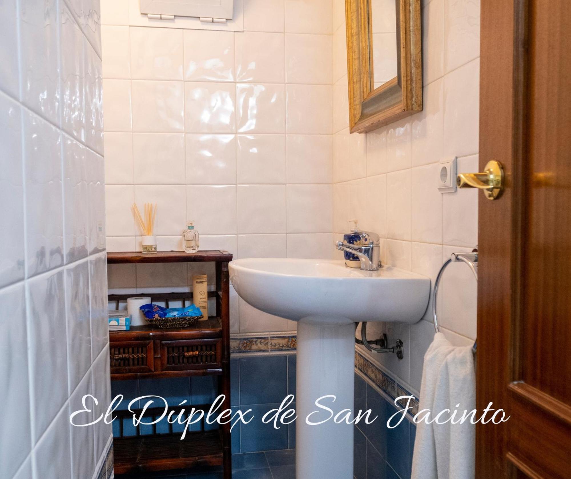 Appartamento El Duplex De San Jacinto Siviglia Esterno foto